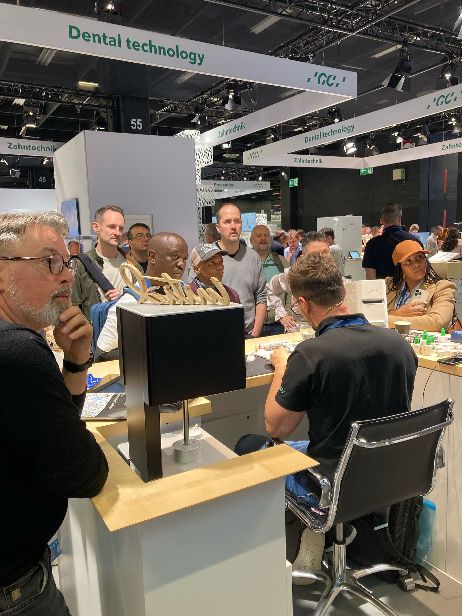 e071bfa8-fa87-47e6-b66f-234ff0101ddd